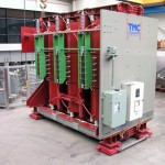 TMC TRANSFORMERS-Transformador seco encapsulado AN con regulacion automatica en carga